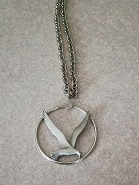 Vintage Silver Seagull In flight Pendant Necklace